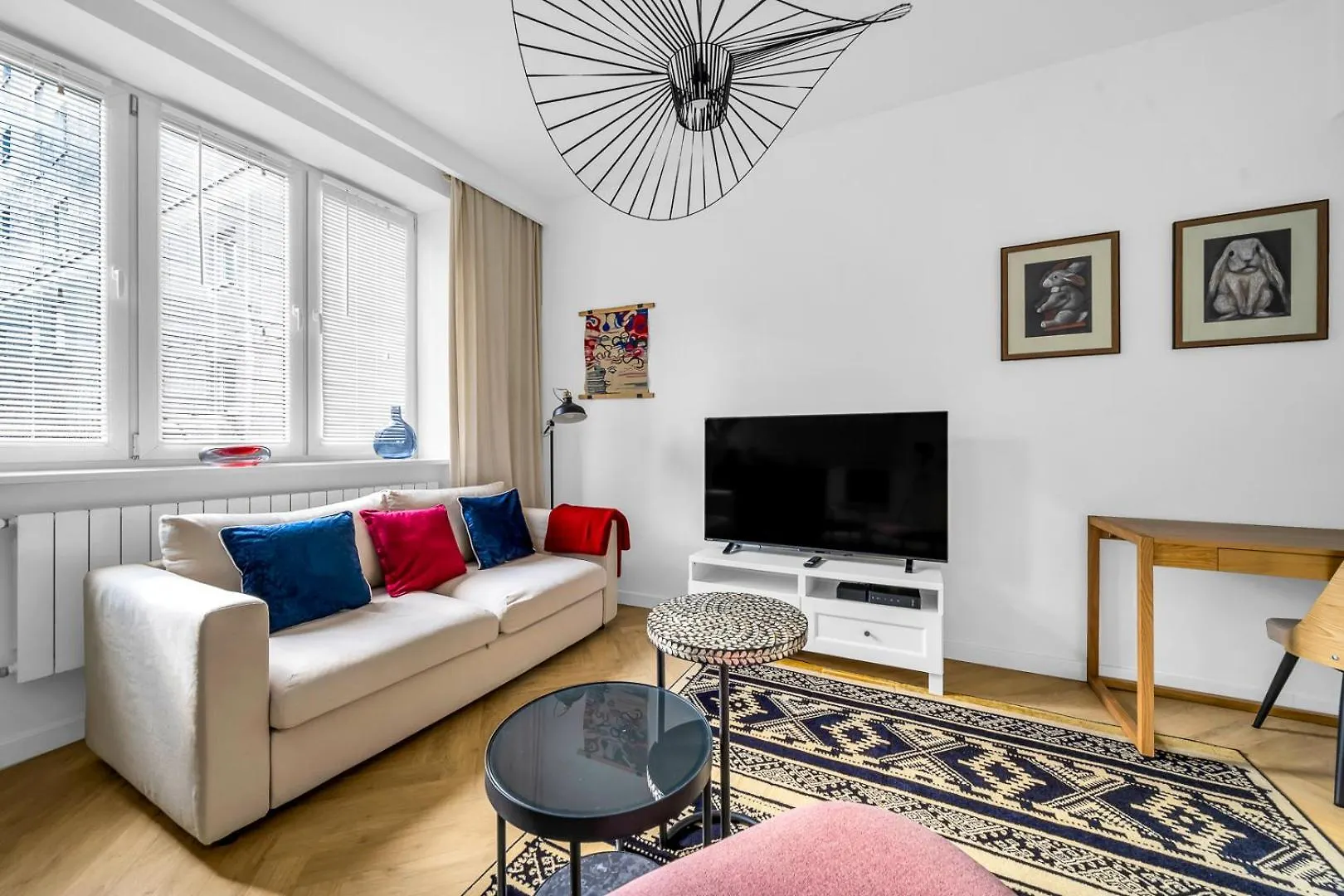 Warsaw - Workspace & Park Nearby - By Rentujemy